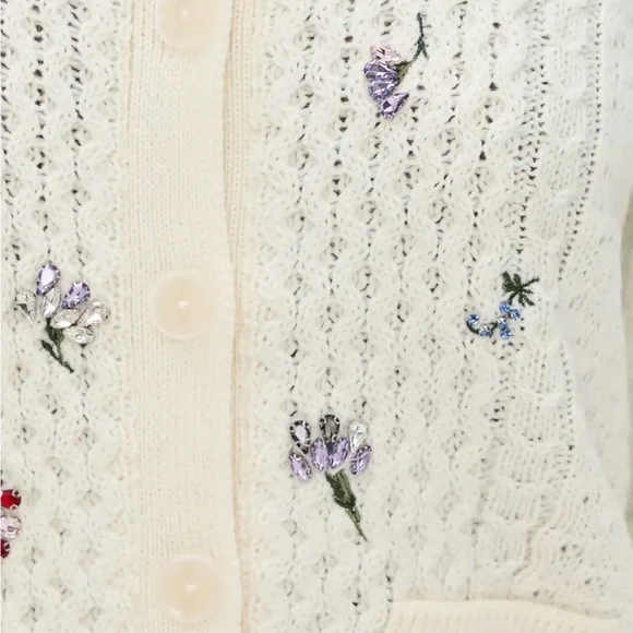 Floral Embroidered Cream Sweater - Picture 8 of 16